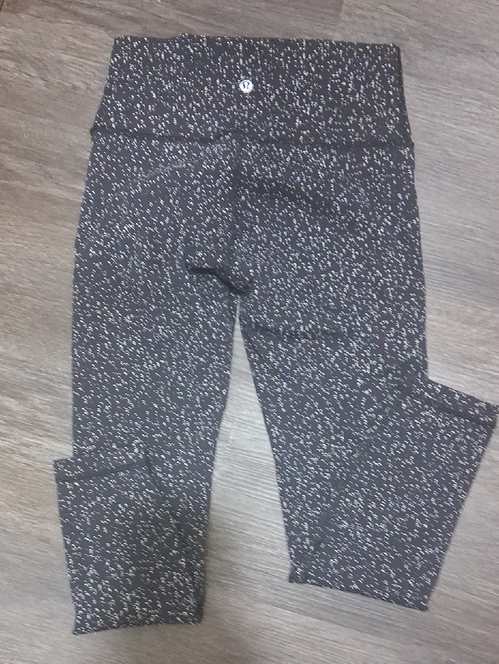 lululemon Black with White Speckle Cropped Leggings